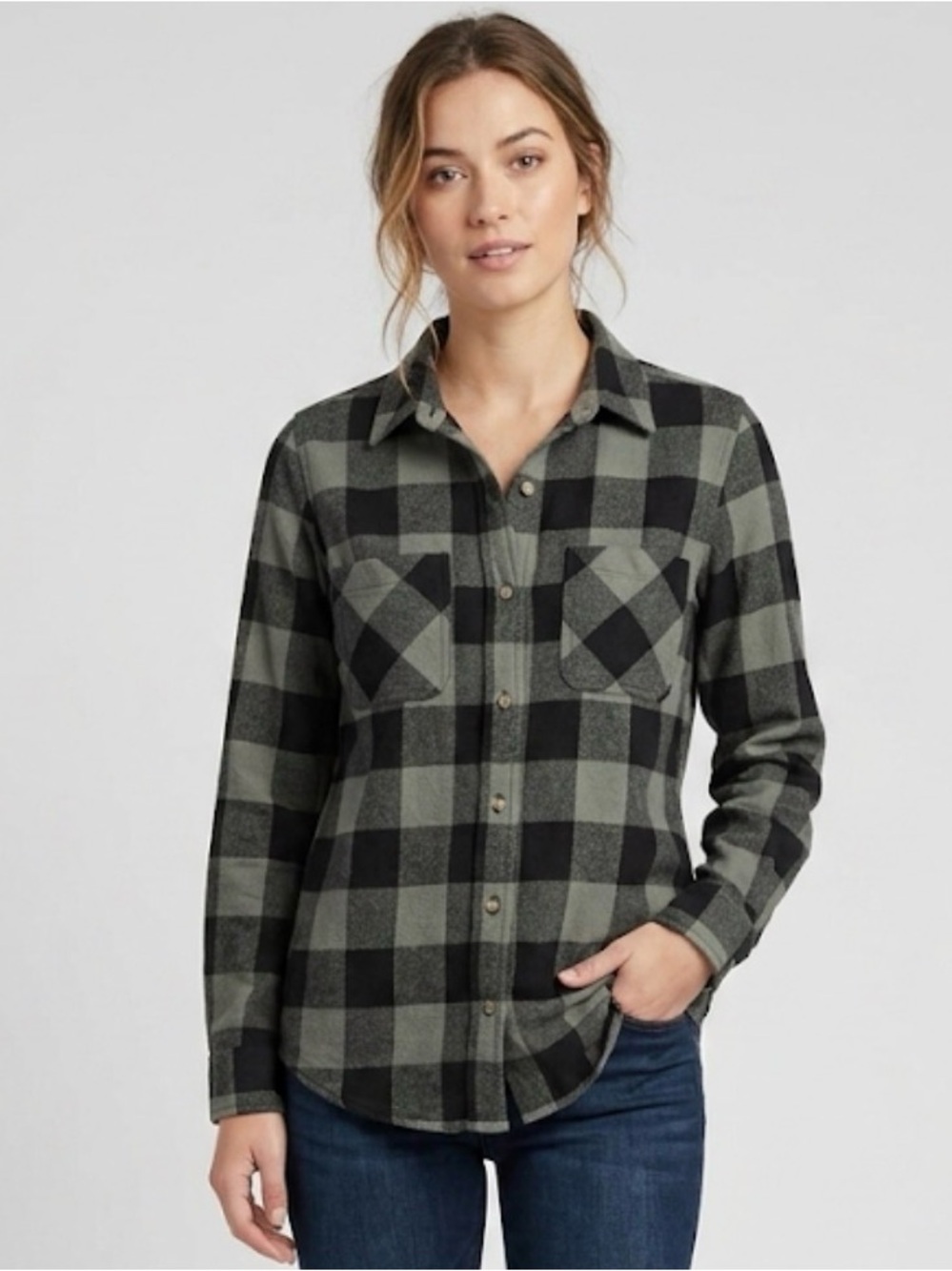 BeachLunchLounge Olive & Black Plaid Button-Up